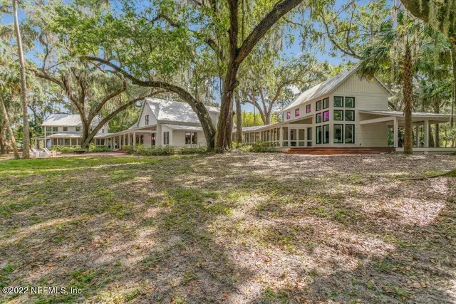 $2,750,000 | 645 Highway 17, San Mateo, FL 32187