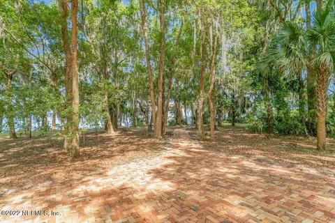 $2,750,000 | 645 Highway 17, San Mateo, FL 32187