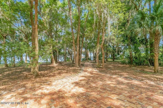 $2,750,000 | 645 Highway 17, San Mateo, FL 32187