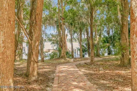 $2,750,000 | 645 Highway 17, San Mateo, FL 32187