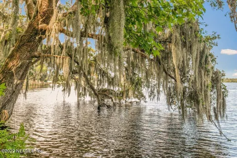 $2,750,000 | 645 Highway 17, San Mateo, FL 32187