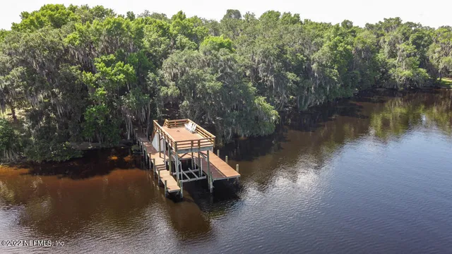$2,750,000 | 645 Highway 17, San Mateo, FL 32187