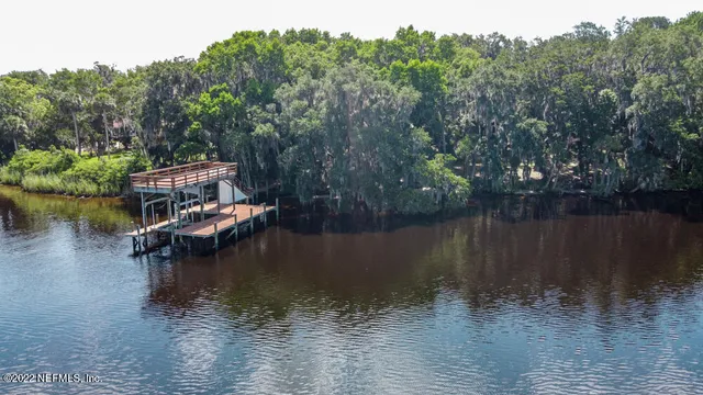 $2,750,000 | 645 Highway 17, San Mateo, FL 32187
