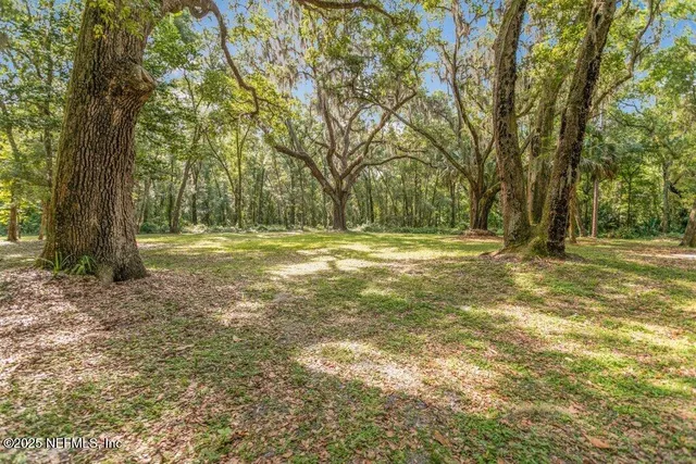$2,750,000 | 645 Highway 17, San Mateo, FL 32187