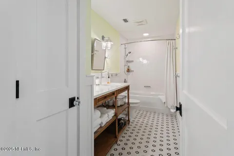 $2,750,000 | 645 Highway 17, San Mateo, FL 32187