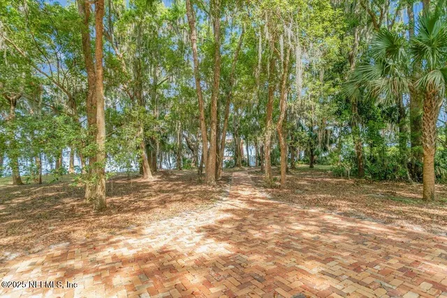 $2,750,000 | 645 Highway 17, San Mateo, FL 32187
