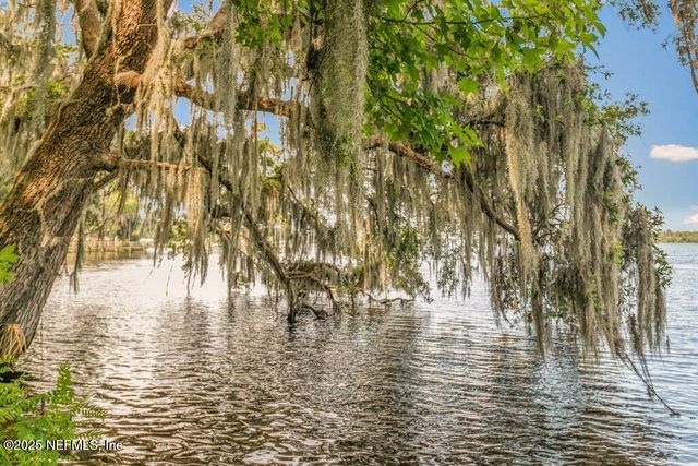 $2,750,000 | 645 Highway 17, San Mateo, FL 32187