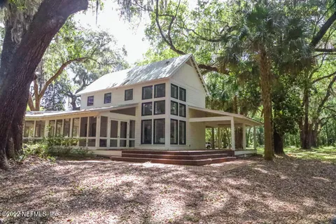 $2,750,000 | 645 Highway 17, San Mateo, FL 32187