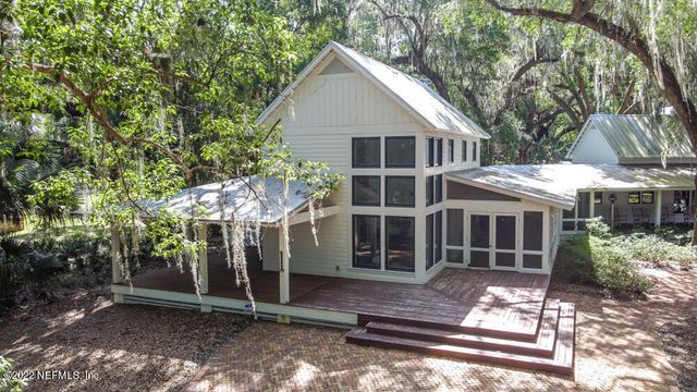 $2,750,000 | 645 Highway 17, San Mateo, FL 32187