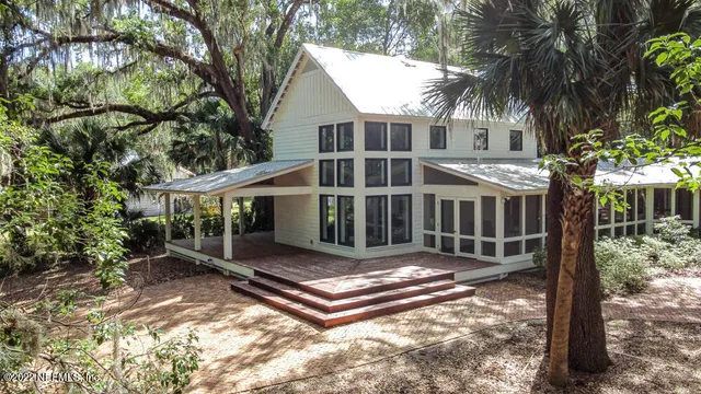 $2,750,000 | 645 Highway 17, San Mateo, FL 32187