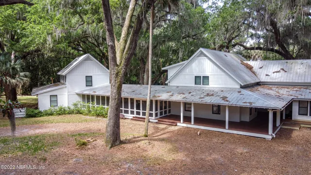 $2,750,000 | 645 Highway 17, San Mateo, FL 32187