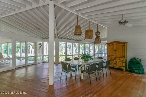 $2,750,000 | 645 Highway 17, San Mateo, FL 32187