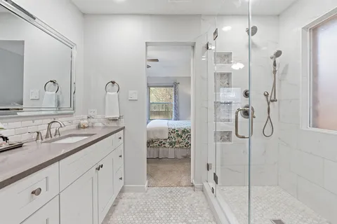 $600,000 | 8013 Doe Meadow Drive, Austin, TX 78749