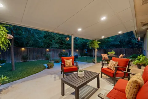 $600,000 | 8013 Doe Meadow Drive, Austin, TX 78749