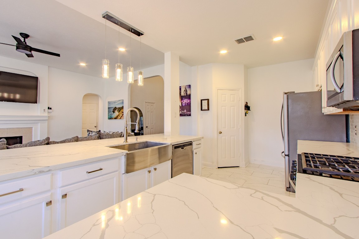 20922 Clovermeadow Spring, TX 77379 - Photo 12 of 32