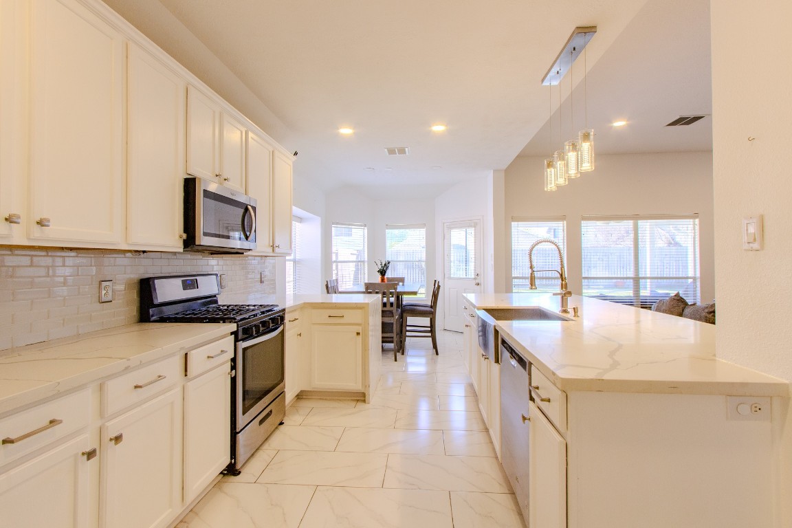 20922 Clovermeadow Spring, TX 77379 - Photo 15 of 32