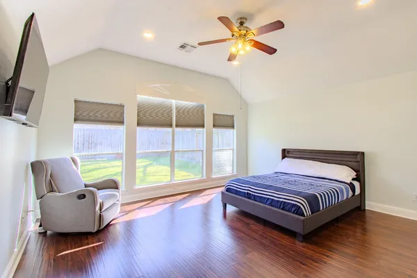 $355,999 | 20922 Clovermeadow, Spring, TX 77379
