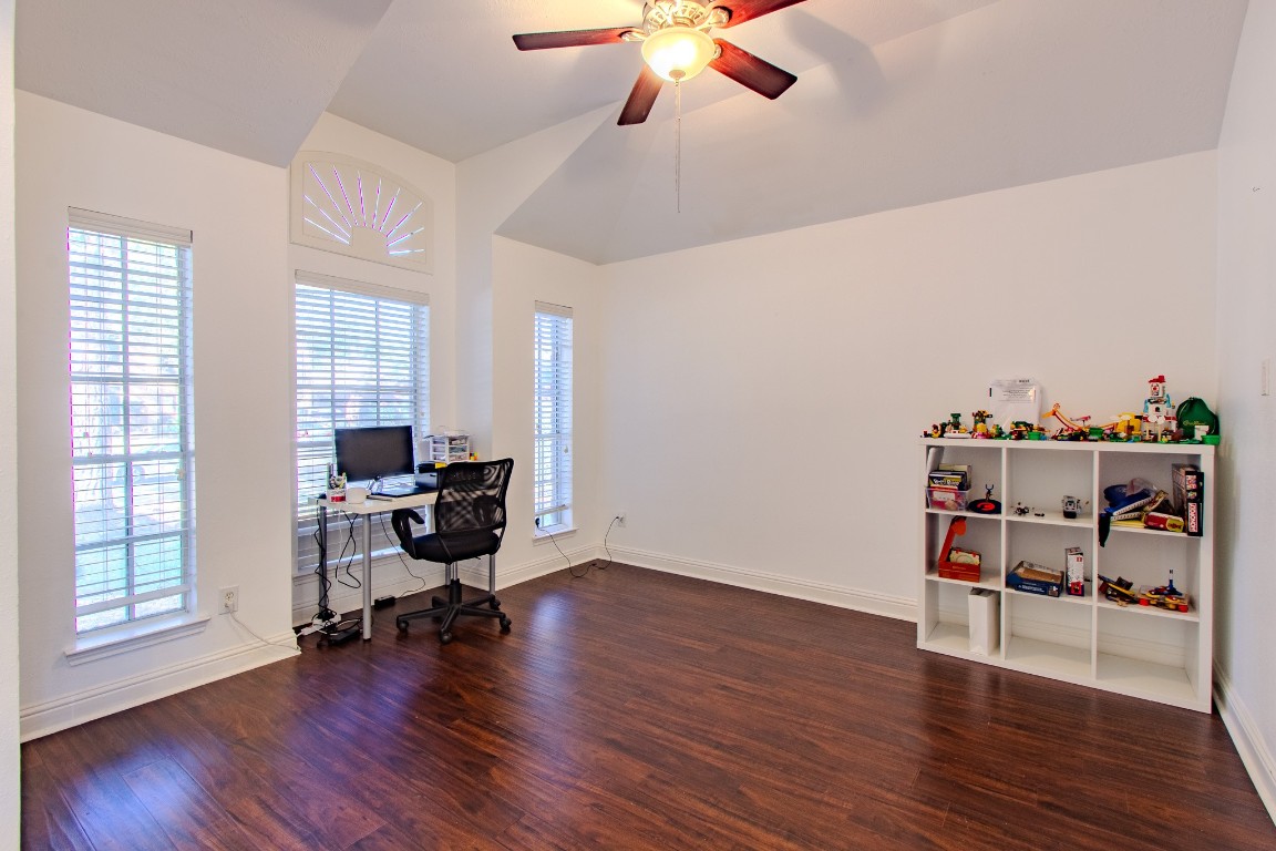 20922 Clovermeadow Spring, TX 77379 - Photo 5 of 32