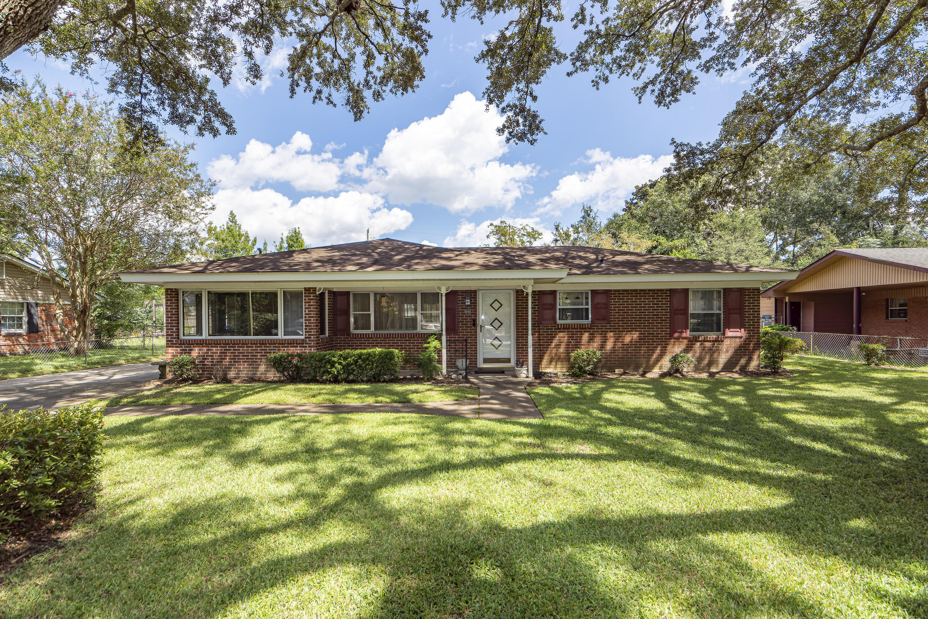 880 Dills Bluff Road Charleston, SC 29412 - Photo 37 of 38 Great curb appeal