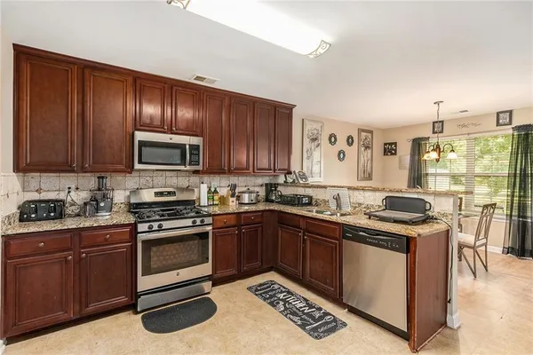 $420,000 | Undisclosed Address, Hampton, GA 30228