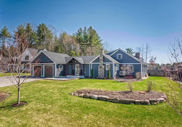$925,000 | 17 Beaumont Drive, Dover, NH 03820