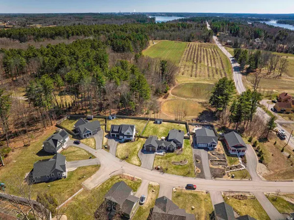 $925,000 | 17 Beaumont Drive, Dover, NH 03820