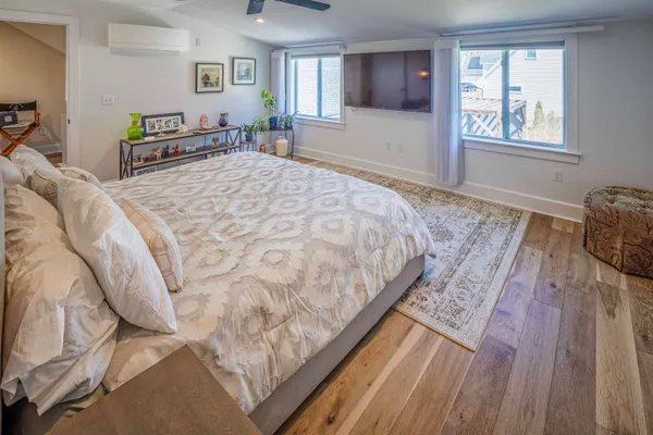 $925,000 | 17 Beaumont Drive, Dover, NH 03820