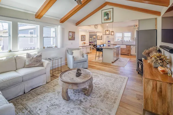 $925,000 | 17 Beaumont Drive, Dover, NH 03820