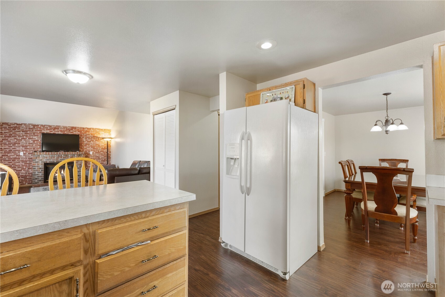 10124 Southeast 243rd Street Kent, WA 98030 - Photo 12 of 35