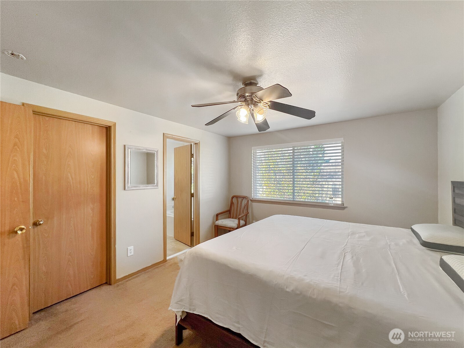 10124 Southeast 243rd Street Kent, WA 98030 - Photo 15 of 35