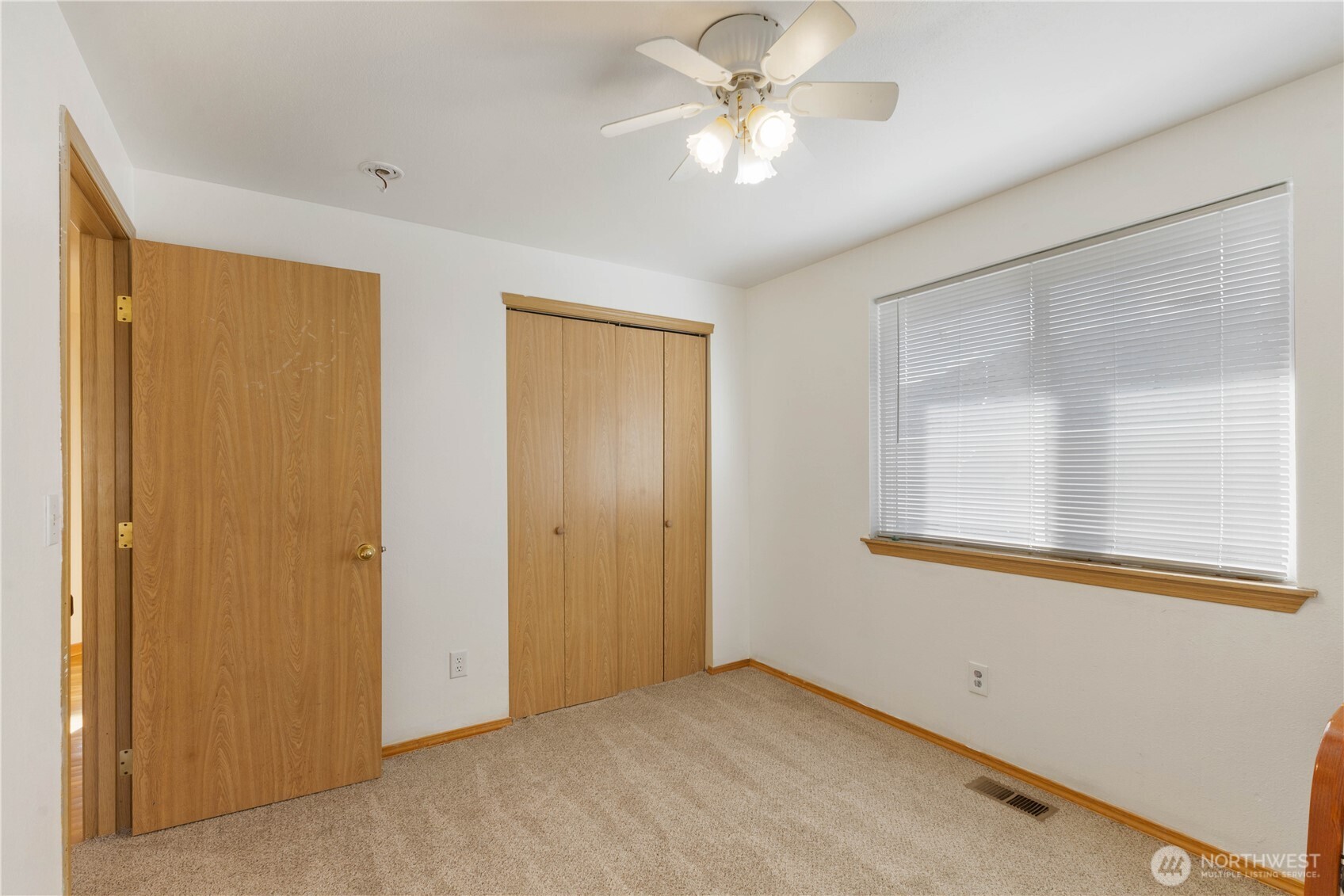 10124 Southeast 243rd Street Kent, WA 98030 - Photo 16 of 35