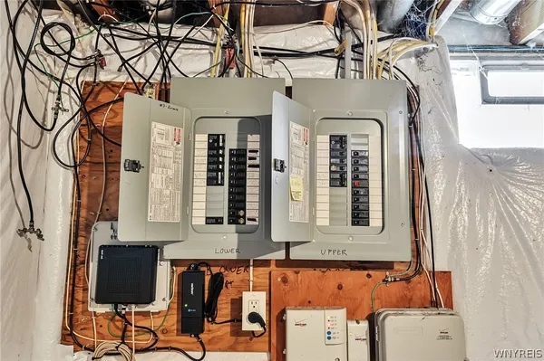 $389,900 | 4996 Thurston Avenue, Hamburg, NY 14219