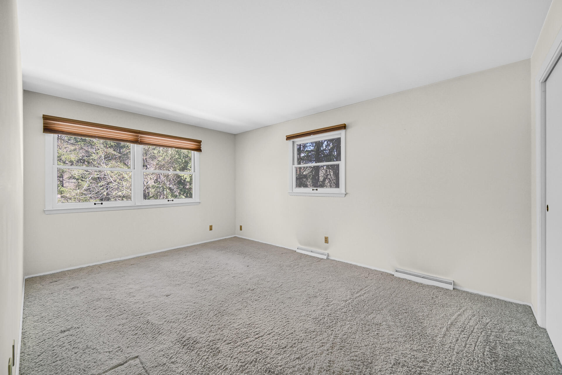 71 Ski Hill Road Portage, IN 46368 - Photo 14 of 23 1920x1280