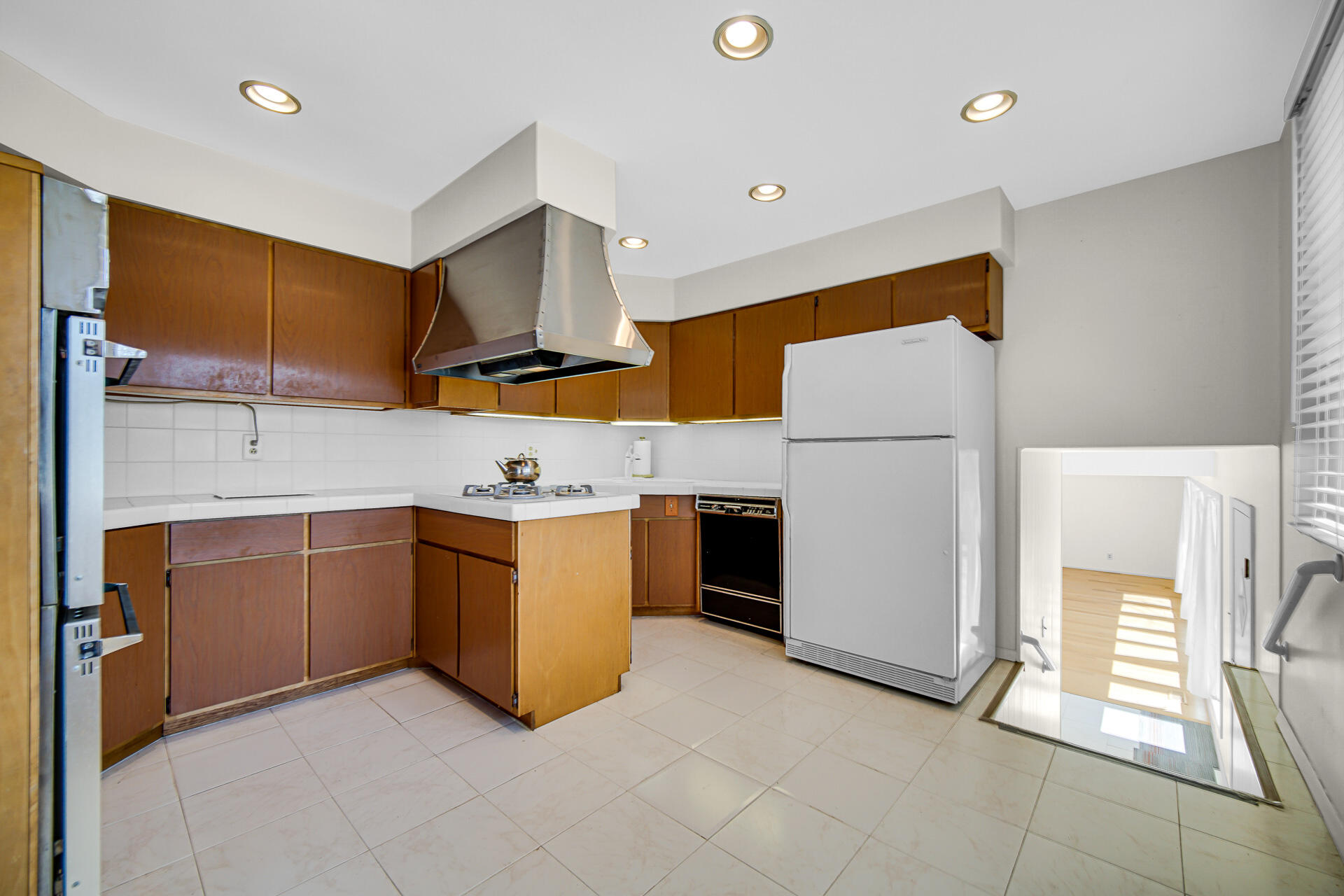 71 Ski Hill Road Portage, IN 46368 - Photo 17 of 23 1920x1280