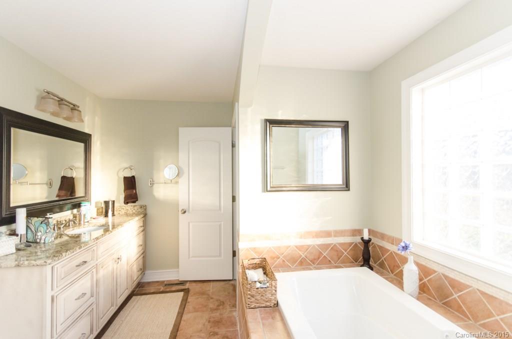 1618 Ivey Church Road Maiden, NC 28650 - Photo 14 of 24 Gallery Image 14