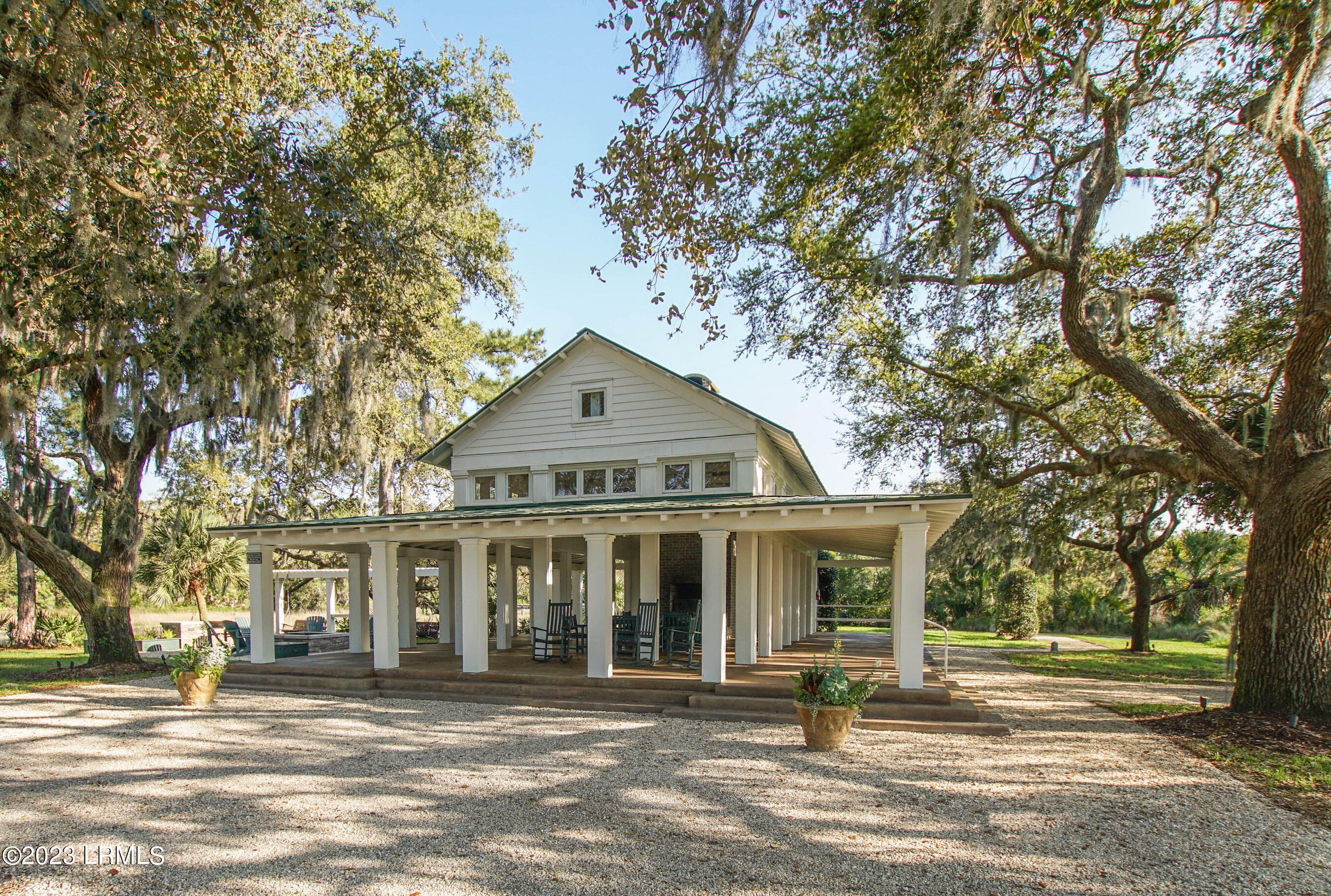 82 Old Oyster Factory Road Beaufort, SC 29906 - Photo 10 of 13 River_Retreat_09542