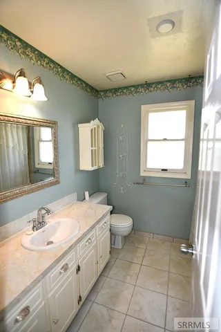 $599,900 | 2950 North Ammon Road, Idaho Falls, ID 83401