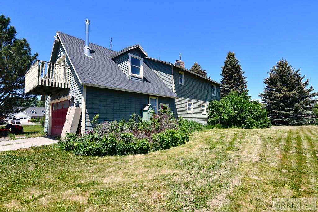 2950 North Ammon Road Idaho Falls, ID 83401 - Photo 30 of 48 Back of Home