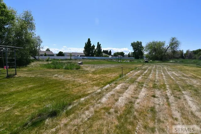 $599,900 | 2950 North Ammon Road, Idaho Falls, ID 83401
