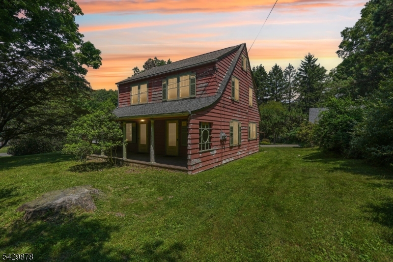 16 Silverthorne Road High Bridge, NJ 08829 - Photo 2 of 50