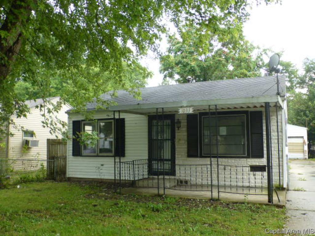 1033 North Ohio Street Springfield, IL 62702 - Photo 1 of 13