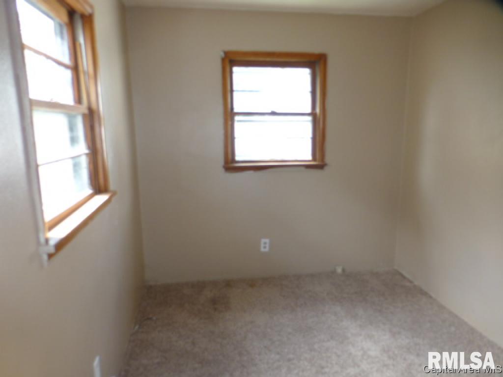 1033 North Ohio Street Springfield, IL 62702 - Photo 8 of 13