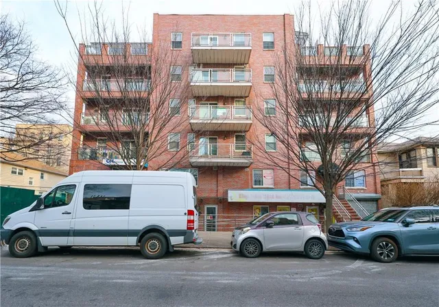 $639,900 | 1457 West 5th Street, Unit 4C | Bensonhurst