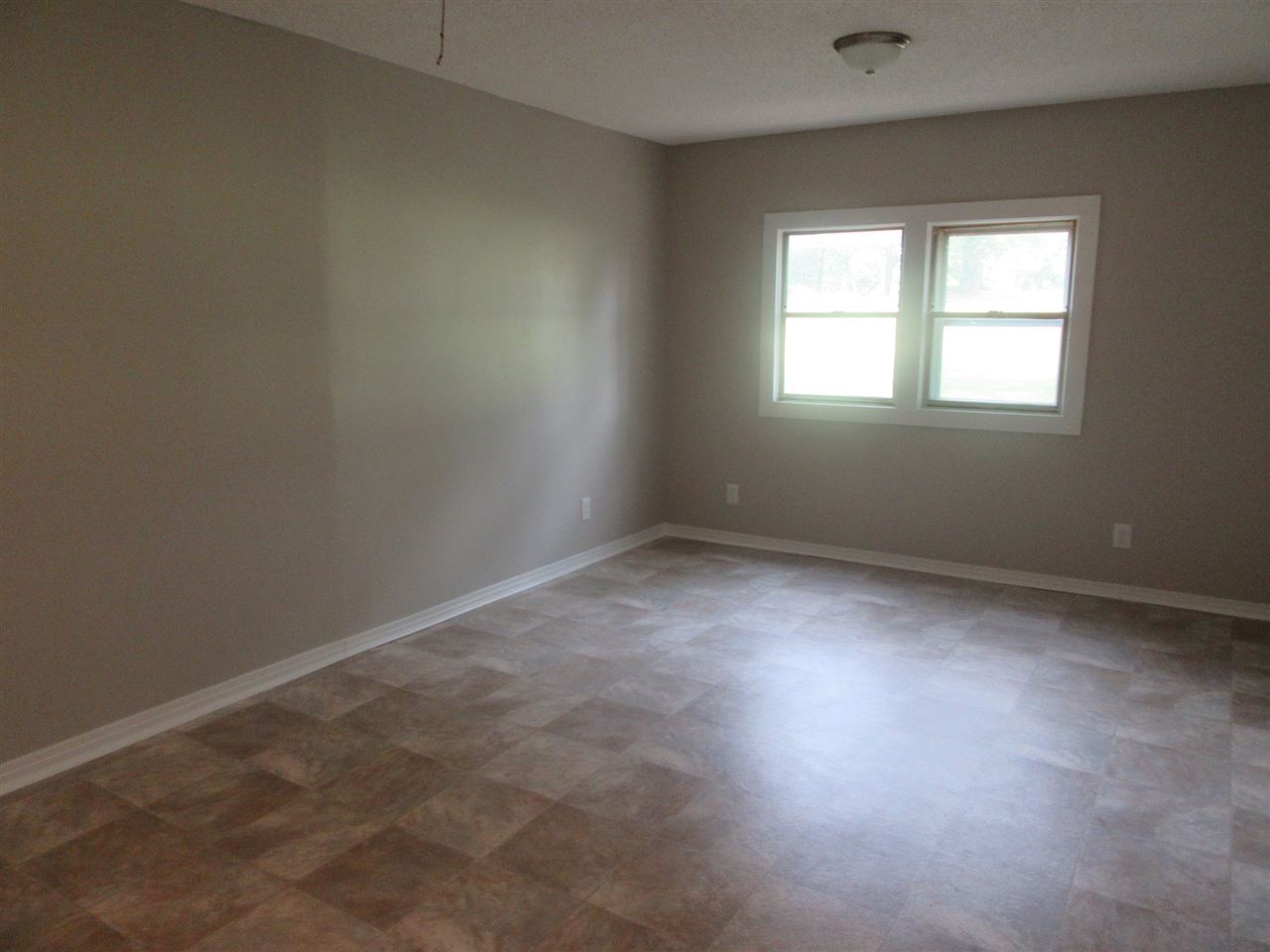 490 Patterson Road Savannah, TN 38372 - Photo 8 of 22 Gallery Image 8