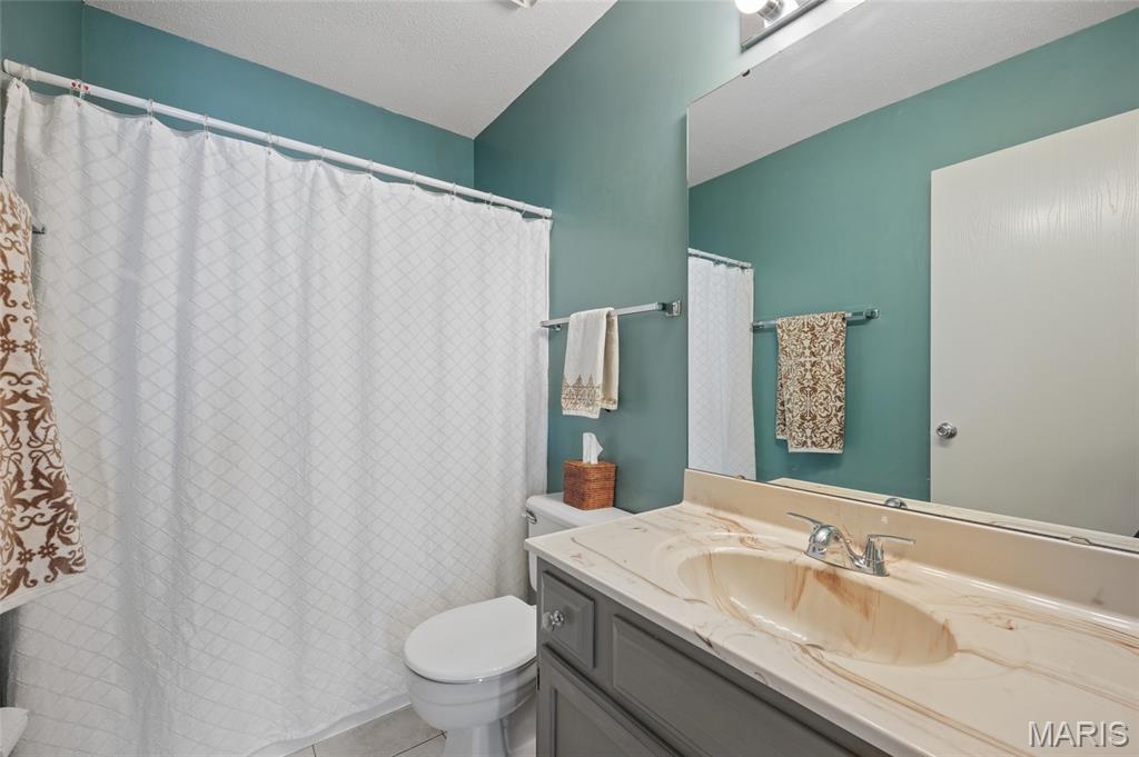 825 Ginger Wood Court Ballwin, MO 63021 - Photo 14 of 24