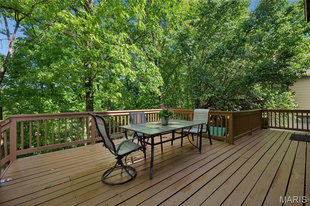 825 Ginger Wood Court Ballwin, MO 63021 - Photo 17 of 24