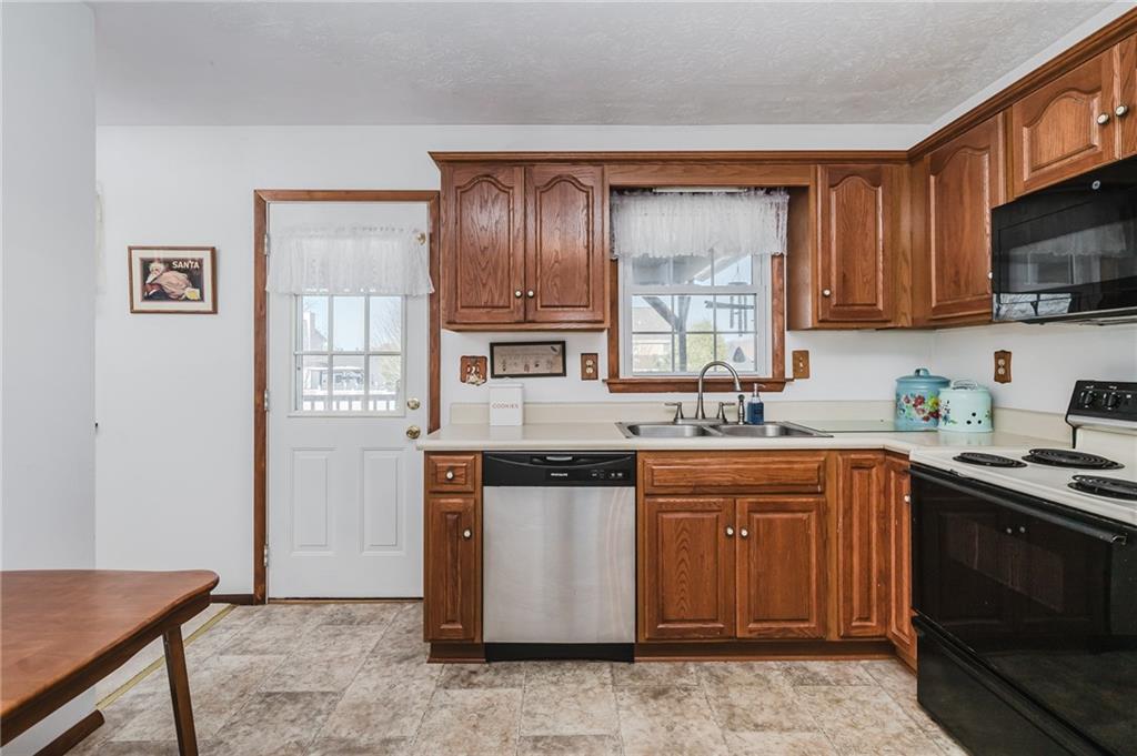 24 Easy Street Indiana, PA 15701 - Photo 9 of 41 Gallery Image 9