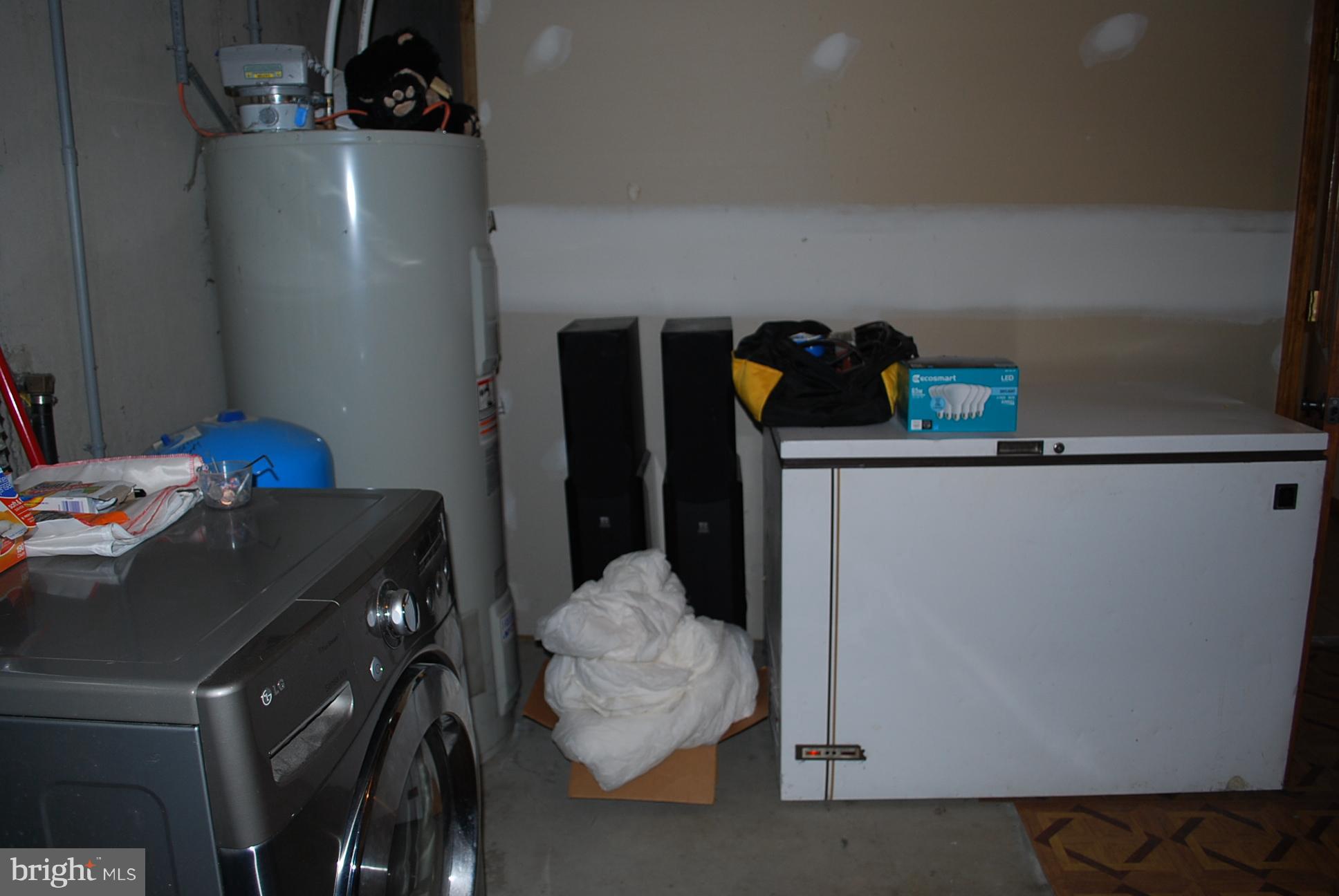 412 Shed Road Newville, PA 17241 - Photo 28 of 35 Chest freezer conveys