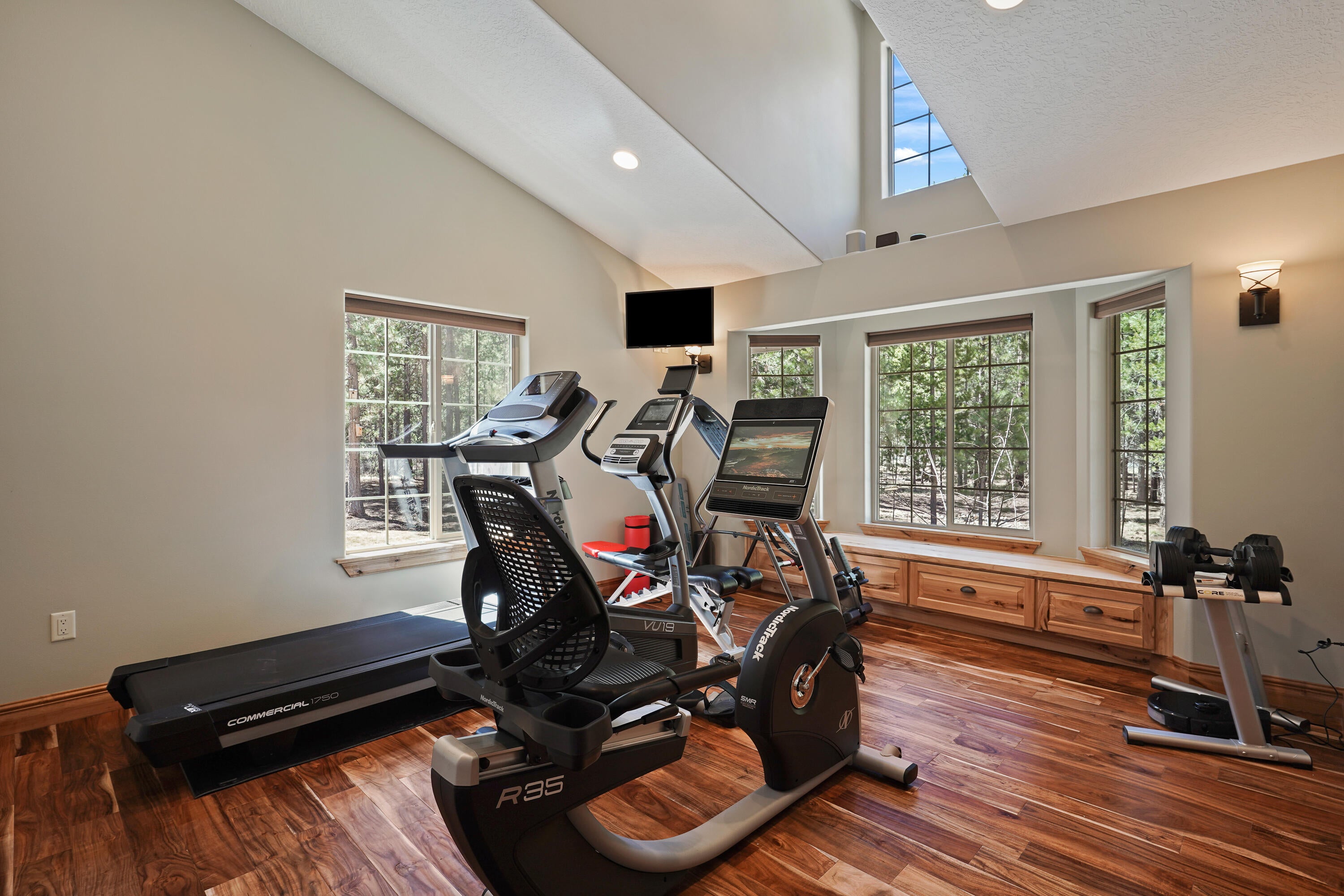 55420 Huntington Road Bend, OR 97707 - Photo 11 of 52 DSC00534