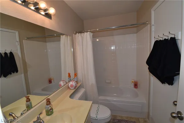 $2,800 | 267 Westwind Road, Henderson, NV 89074